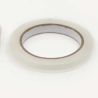 http://charlotteflowermarket.com/cdn/shop/products/product-1_2_in_clear_floral_tape.jpg?v=1682370610